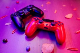 game gian lận Debet