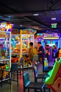 game gian lận Debet
